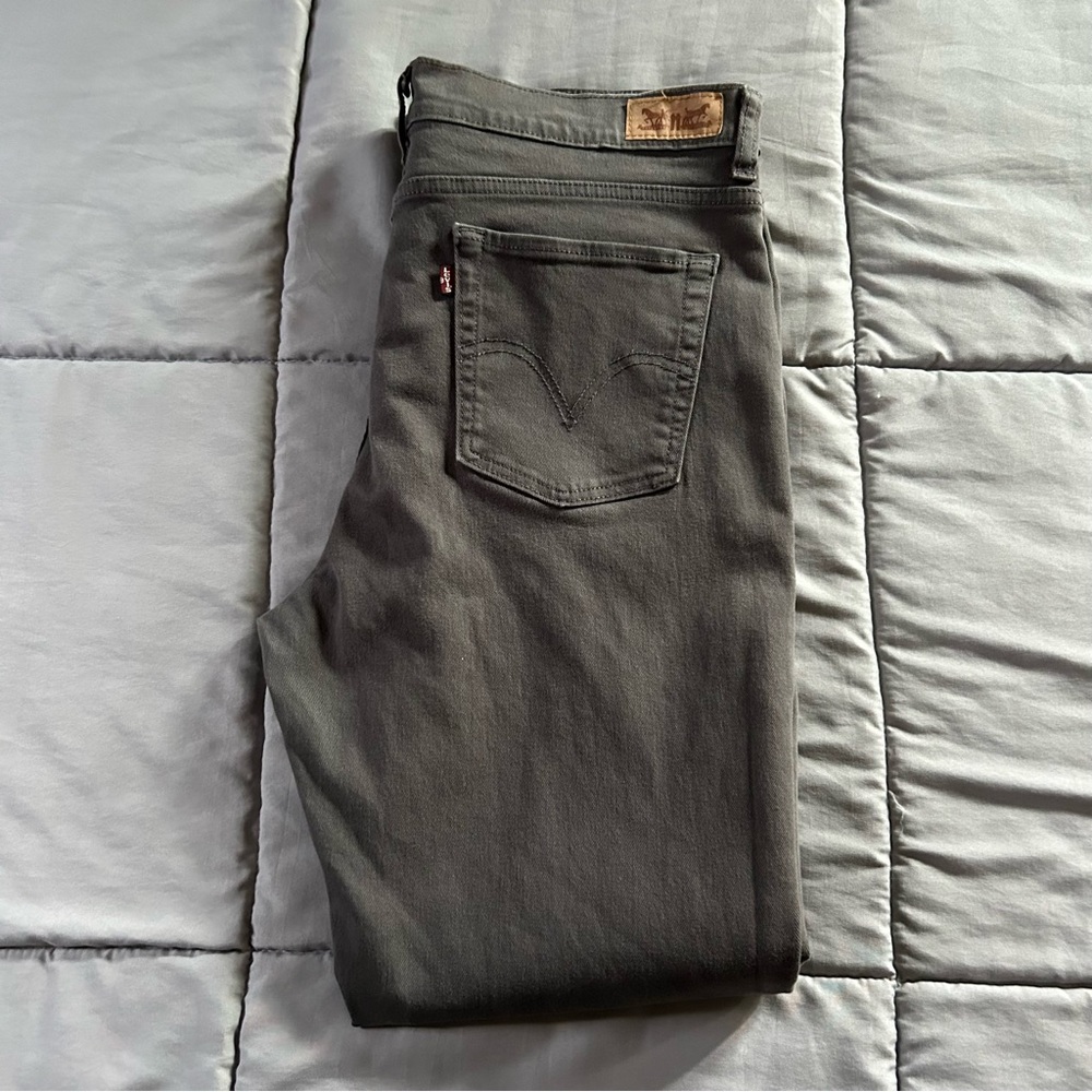 Perfect Slimming/512 Skinny Levi’s